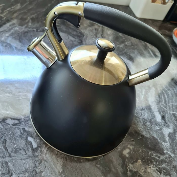 Чайник со свистком