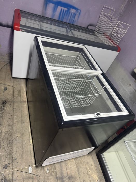 Морозильники витриныЙ