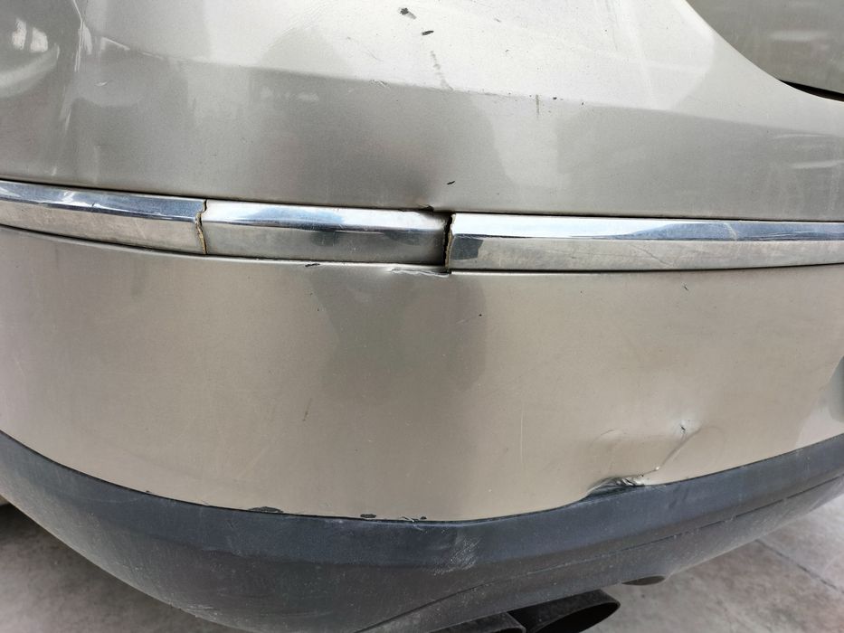 Задна броня VW Passat 6 / Фолксваген Пасат 6 седан Със Забележки! 2005