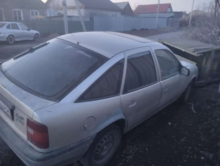 Продам Опель вектора