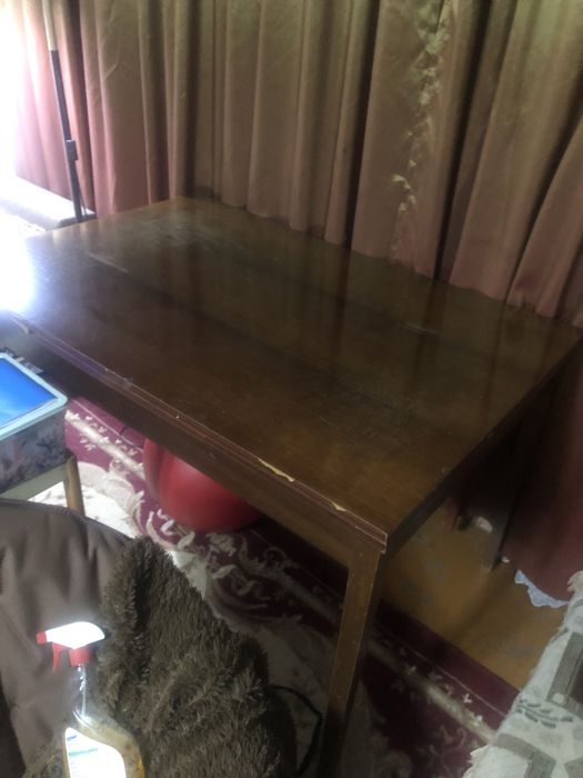 Гостинный стол гдр прочный бу