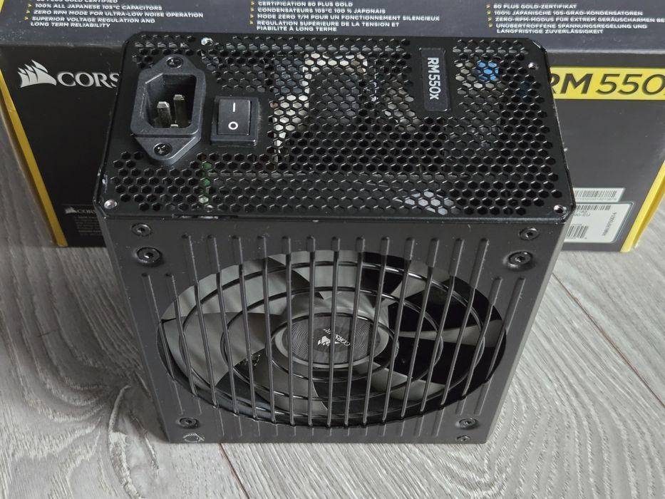 Sursa ATX Corsair RM550x, 80 PLUS Gold, Full Modulara