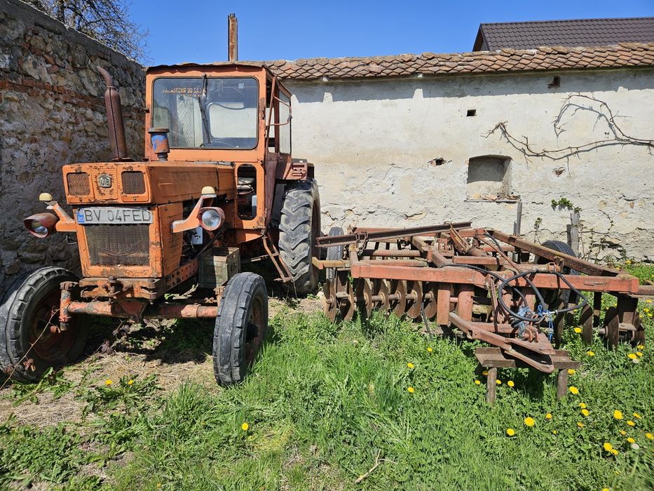 Tractor U650 UTB Universal