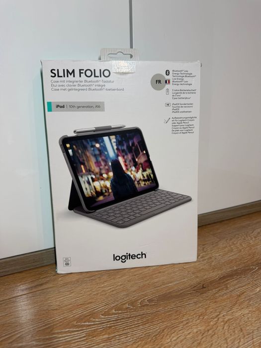 Husa cu tastatura Logitech Slim Folio pentru iPad 10 , iPad A16 / NOUA
