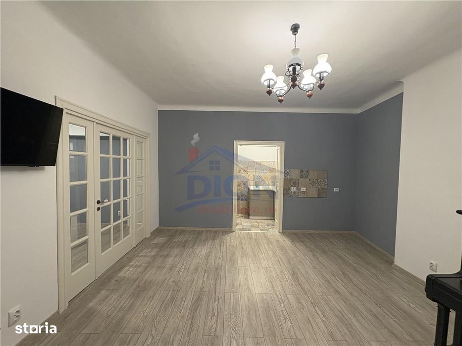 UNIVERSITATE, 3 camere, parter inalt, 61 mp, amenajat