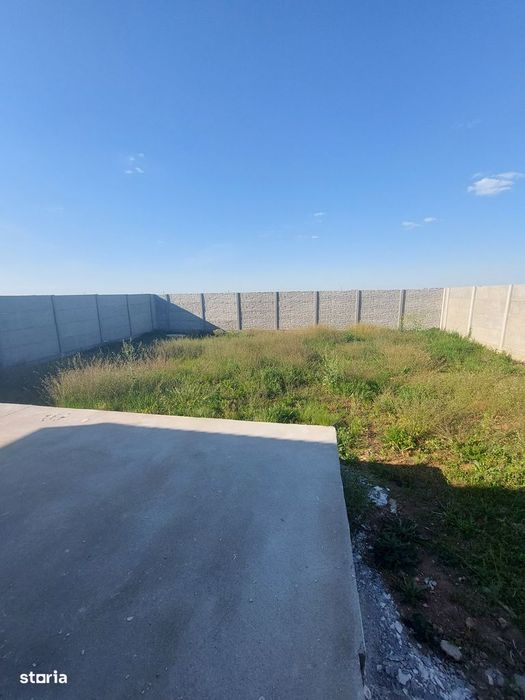 Sântandrei - casă împrejmuită, semifinisat avansat