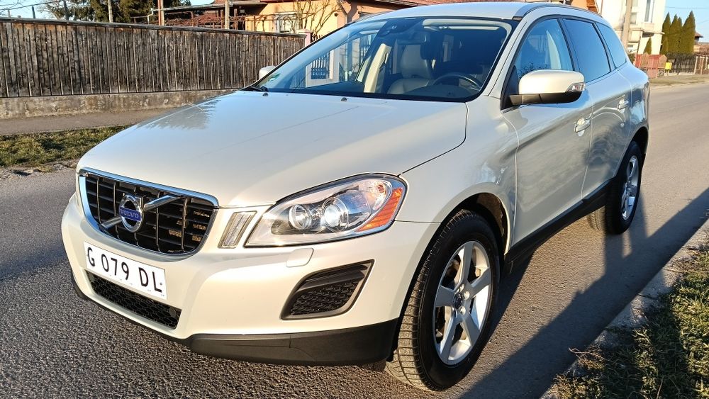 Volvo XC60 5 cilindri 2 litri diesel