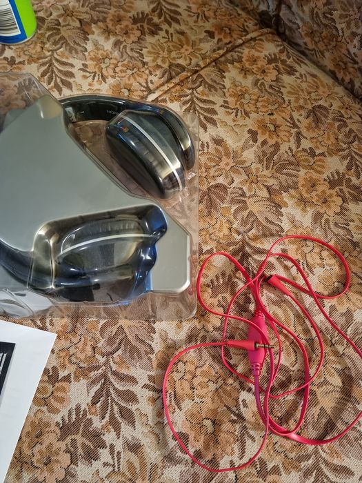 Casti  cu   fir  Canyon