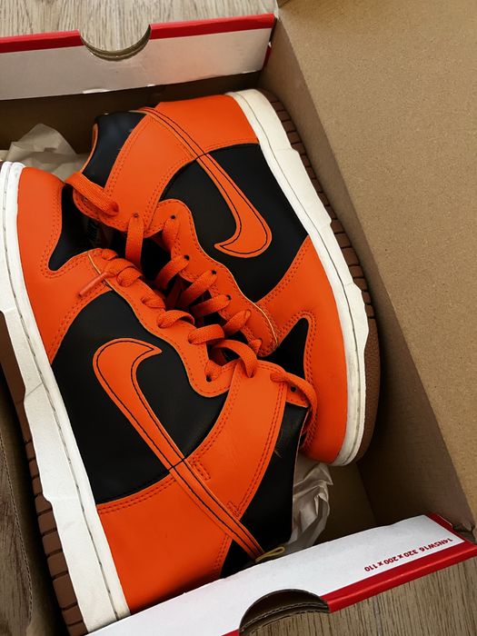 Adidasi Nike Dunk High