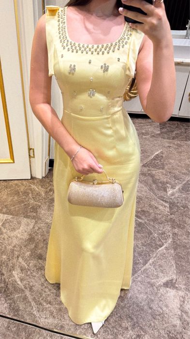 Нежное шикарное платье