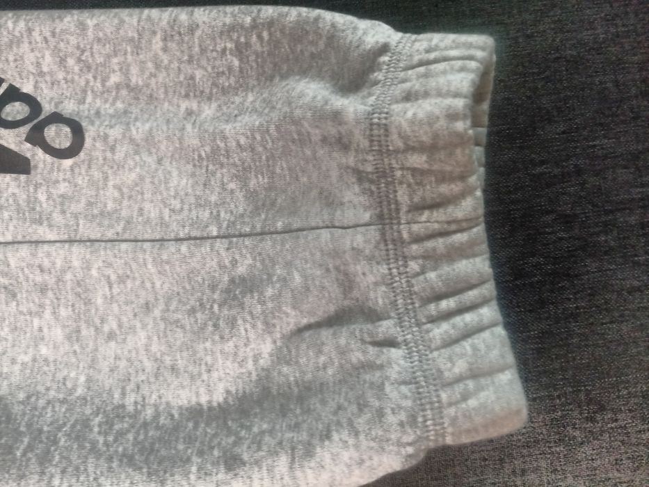 Нова Адидас солница - Adidas