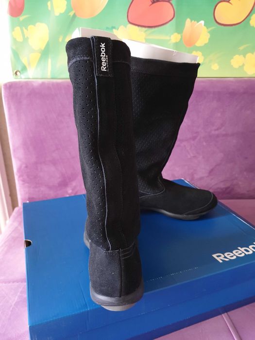 Новые сапоги Reebok Slimtone