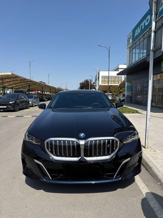 BMW i5 2025