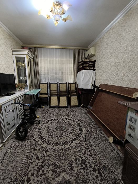 3 х ком.квартиру Сергели Спутнике 17. 2/4  кирпич 77 серия . Балкон