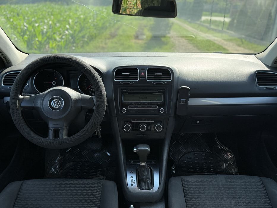Volkswagen Golf VI / Automat DSG cutie defecta/ 2010 / 1.6 Diesel / AC / 2500 Euro