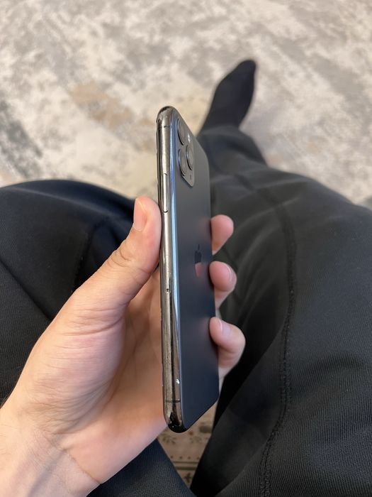 Продам iphone 11 pro 64gb