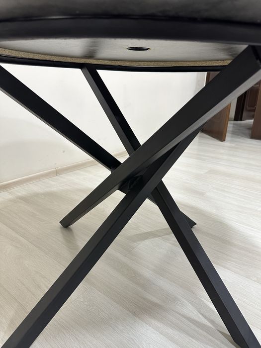 Стол куханный круглый