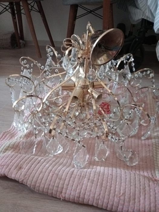 Люстра в отличном состоянии