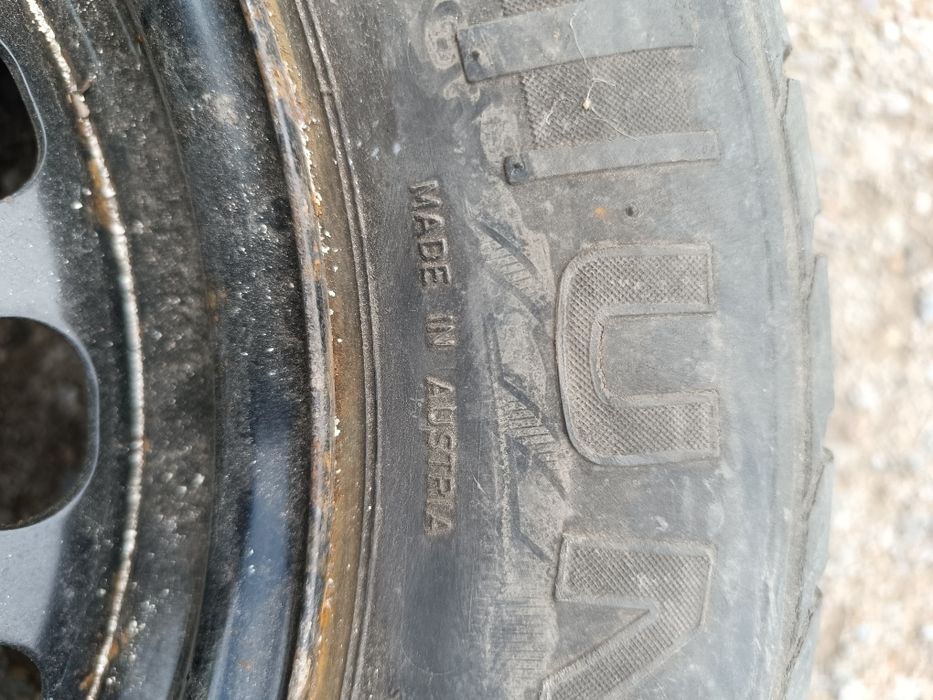 Продам резину с диском р15