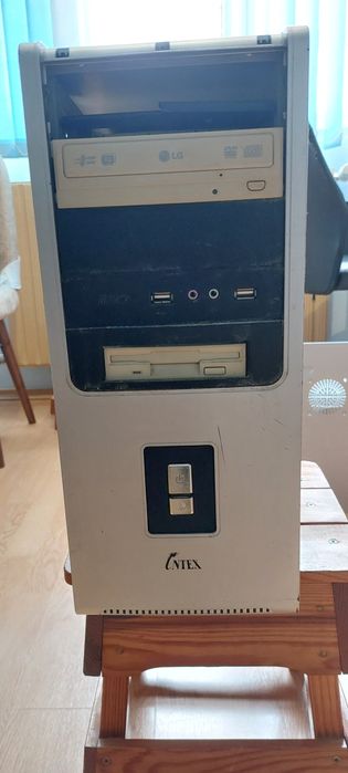 Компютър неработещ за части