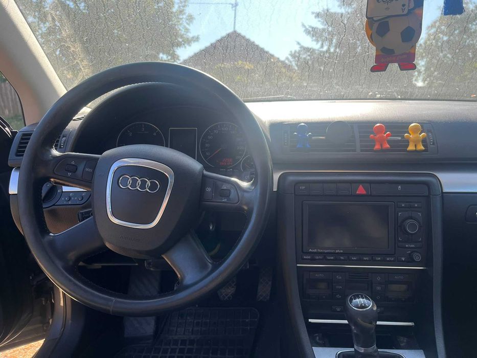 Vând Audi A4 B7 2.0 tdi