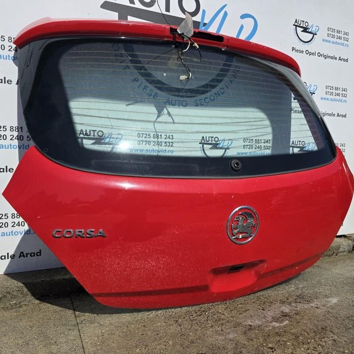 Haion rosu cu luneta Opel Corsa D