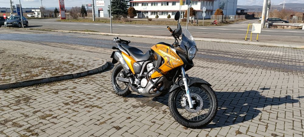 Honda Transalp XL 700