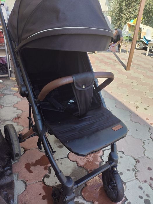 Продам коляску для прогулки