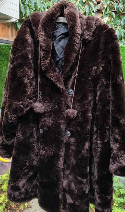 Зимни кожуси, различни цветове и материя