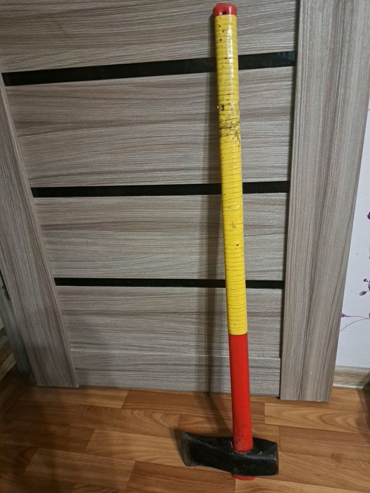Топор колун продам
