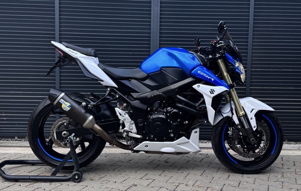 Suzuki GSR 750 ABS