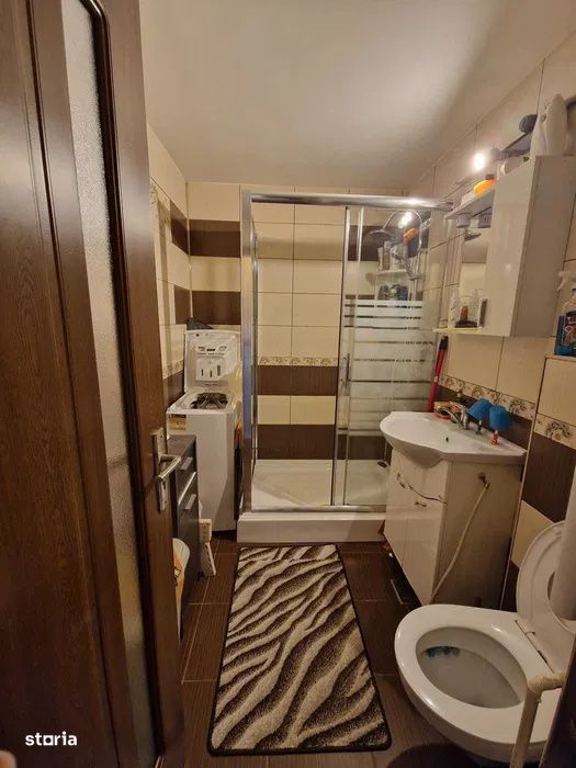 Apartament 2 camere, 47 mp, etaj intermediar,Intre Lacuri
