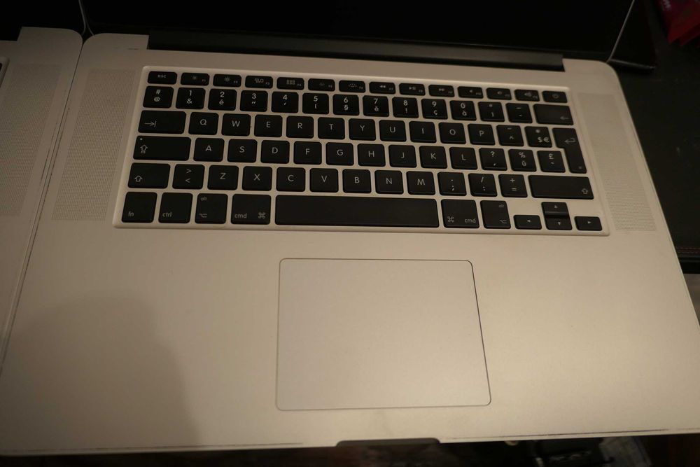 Laptop MacBook Pro 15 A1398 Palmrest TouchPad Placa de baza Ecran LED