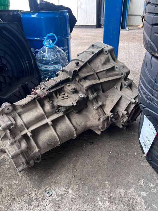 Продавам скоростна кутия Ауди А4 В8 2.0 TDI 
Ръчна 6 скорости
Цена: 300€