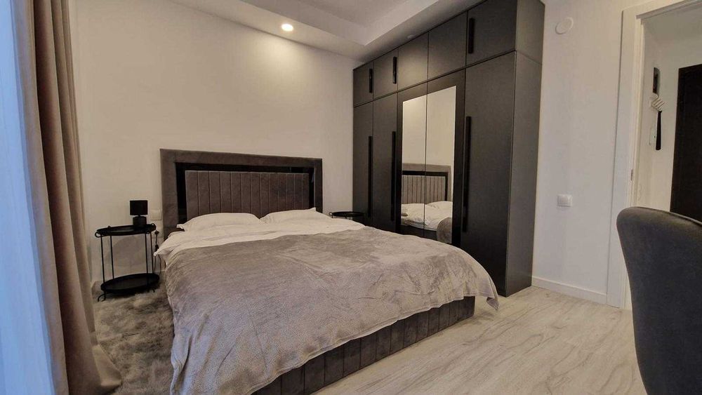 2 Camere Regim Hotelier Cosmopolis