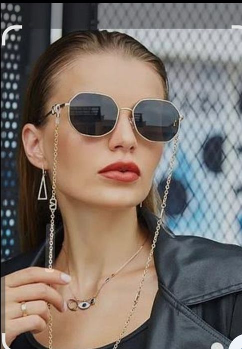 Продам очки от Valentino