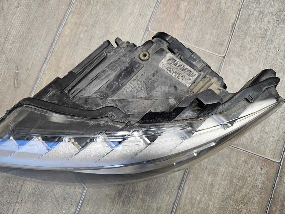 Ляв Фар Audi Q7 Sline