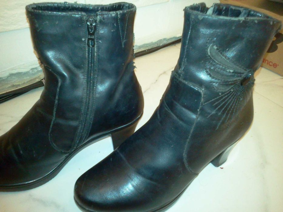 .Ботинки Б.У с мехом.размер 38