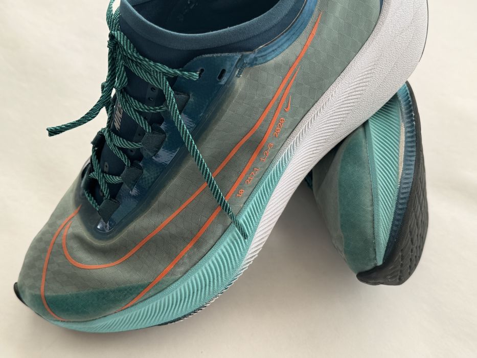 Маратонки Nike ZOOM FLY 3 PRM HKNE