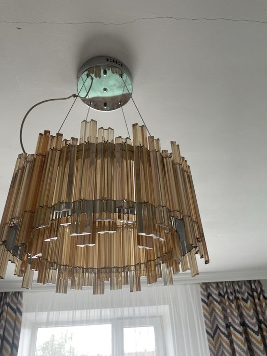 Продам люстру в отличном состоянии!