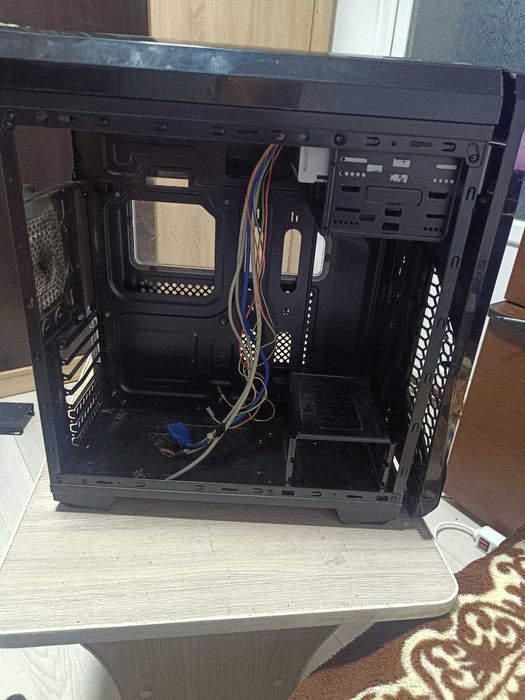 Carcasa PC MYRIA MY8070, USB 3.0, fara sursa, negru