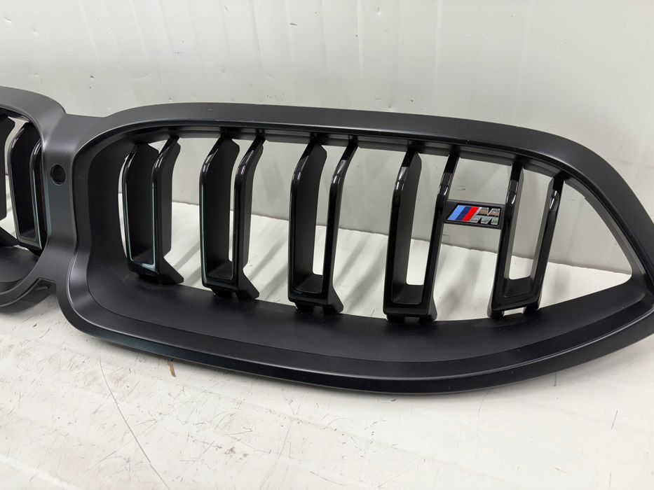 Бъбреци / Грилове БМВ 8 серия Г14 Г15 Г16 М пакет Черен Мат