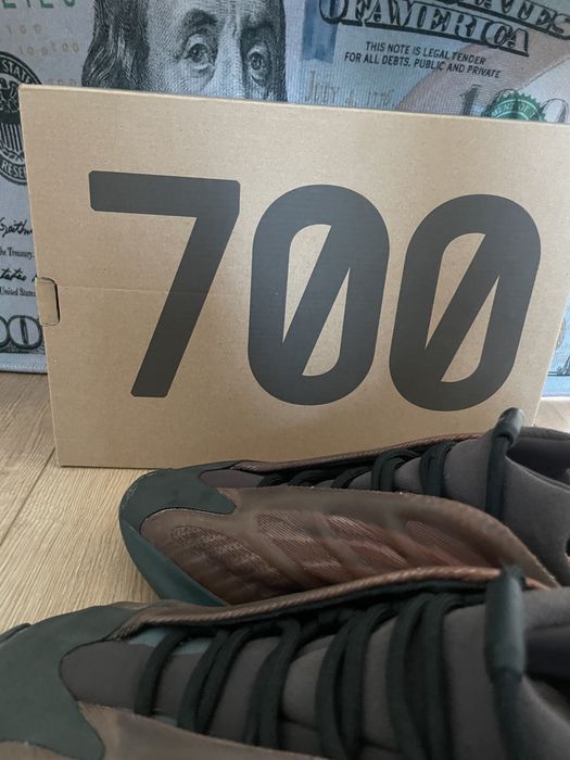 Yeezy 700v3 Cooper Fade