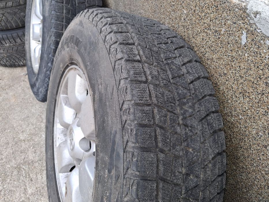 Гуми с джанти за японски джипове