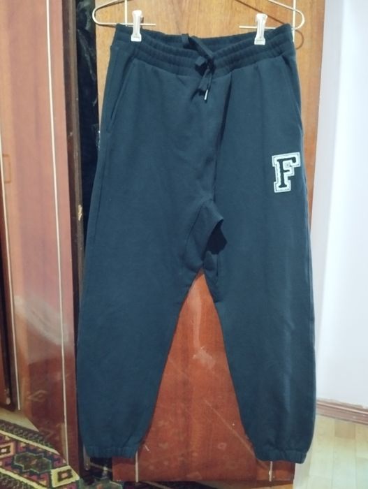 Спортивные штаны