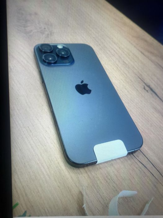 Продам срочно айфон 16про макс