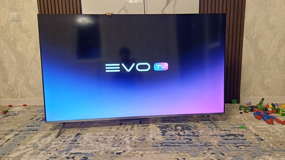 Продам смарт телевизор