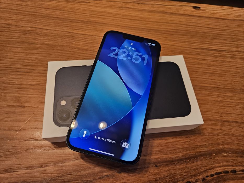 iPhone 13 128GB Midnight CA NOU (nefolosit)