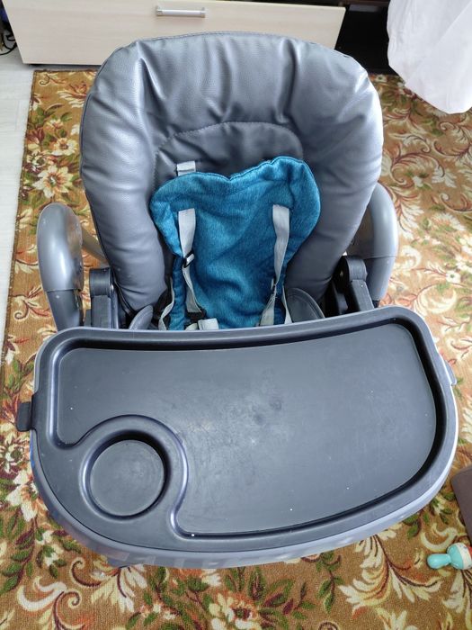 Продам столик для кормления