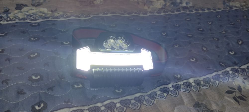 Налобный фонарик